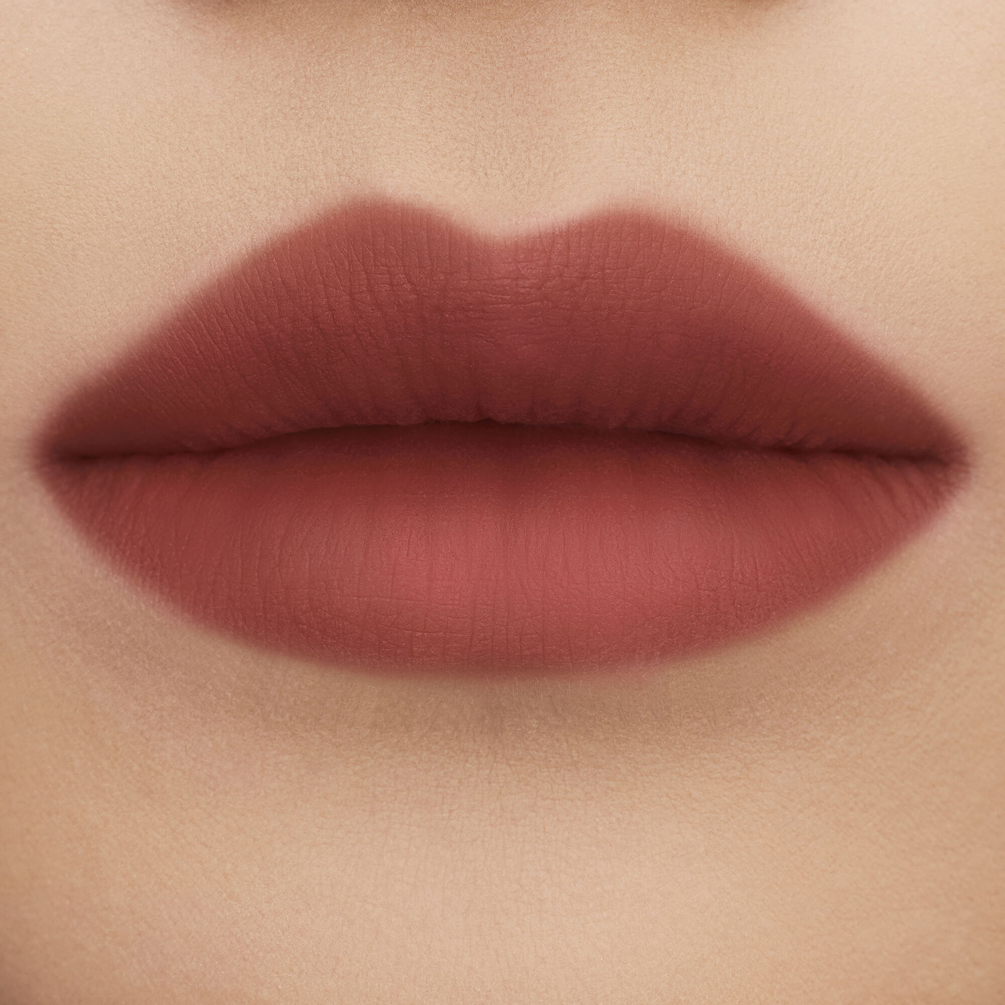 奢華印記鎖吻霧唇釉