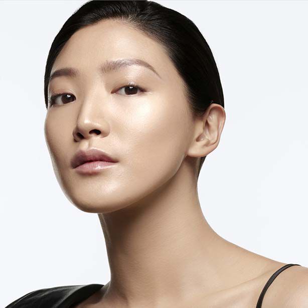 超模光感精華水氣墊SPF50+/PA ++++