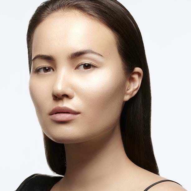 超模光感精華水氣墊SPF50+/PA ++++