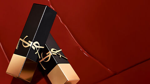 YSL口紅/唇膏系列商品｜專櫃口紅推薦，YSL唇膏添加保養精油及玻尿酸成分，不論是水光潤澤唇、絲絨霧面唇，只需輕輕一抹就能釋放顯色。滿足妳多變的唇彩需求！