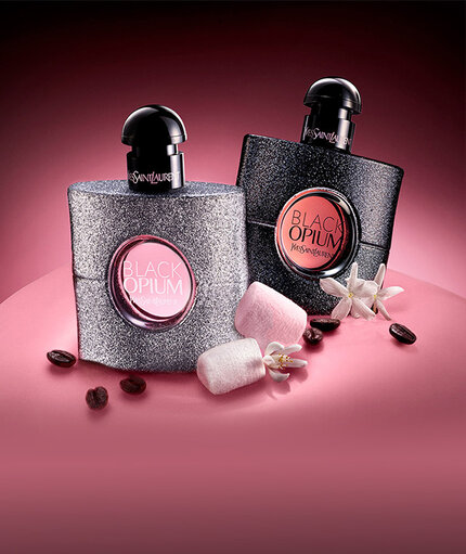 黑鴉片系列 BLACK OPIUM COLLECTION:令人迷醉的暖辛香調,以活力四射的咖啡香氣為基底,揉合純淨白花與甜蜜香草,打造奢華感官饗宴。